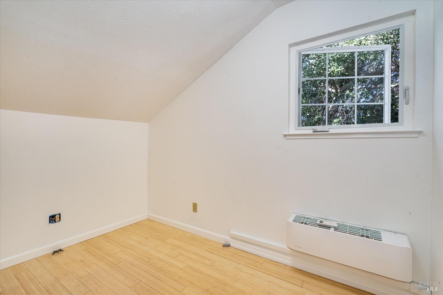 2140 Alejandro Drive Santa Rosa CA 95405