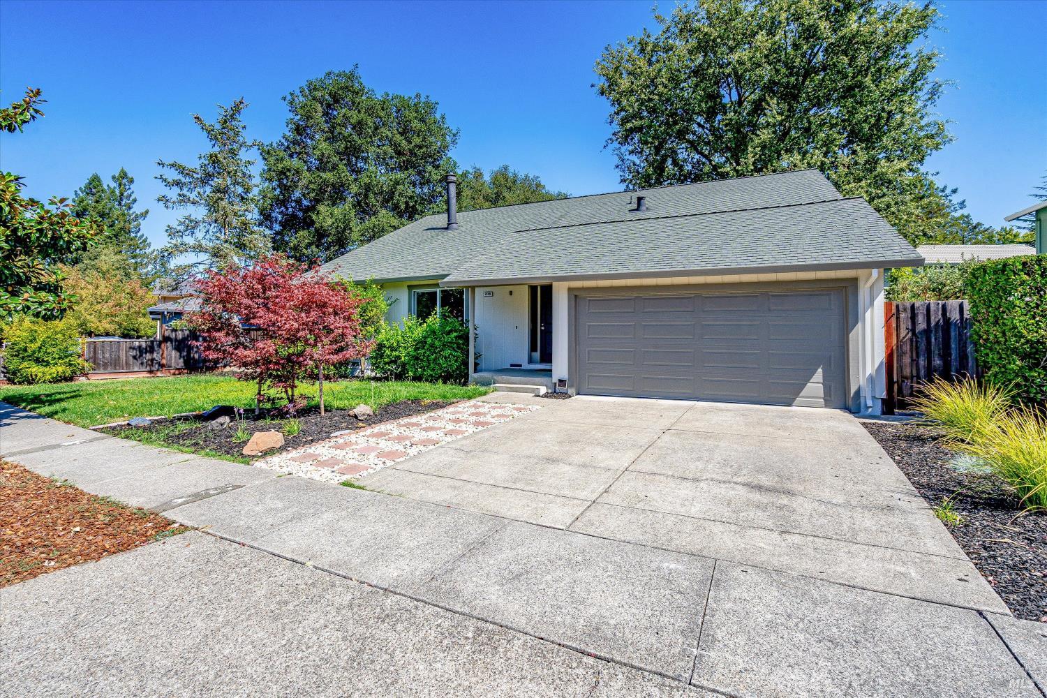 2140 Alejandro Drive Santa Rosa CA 95405