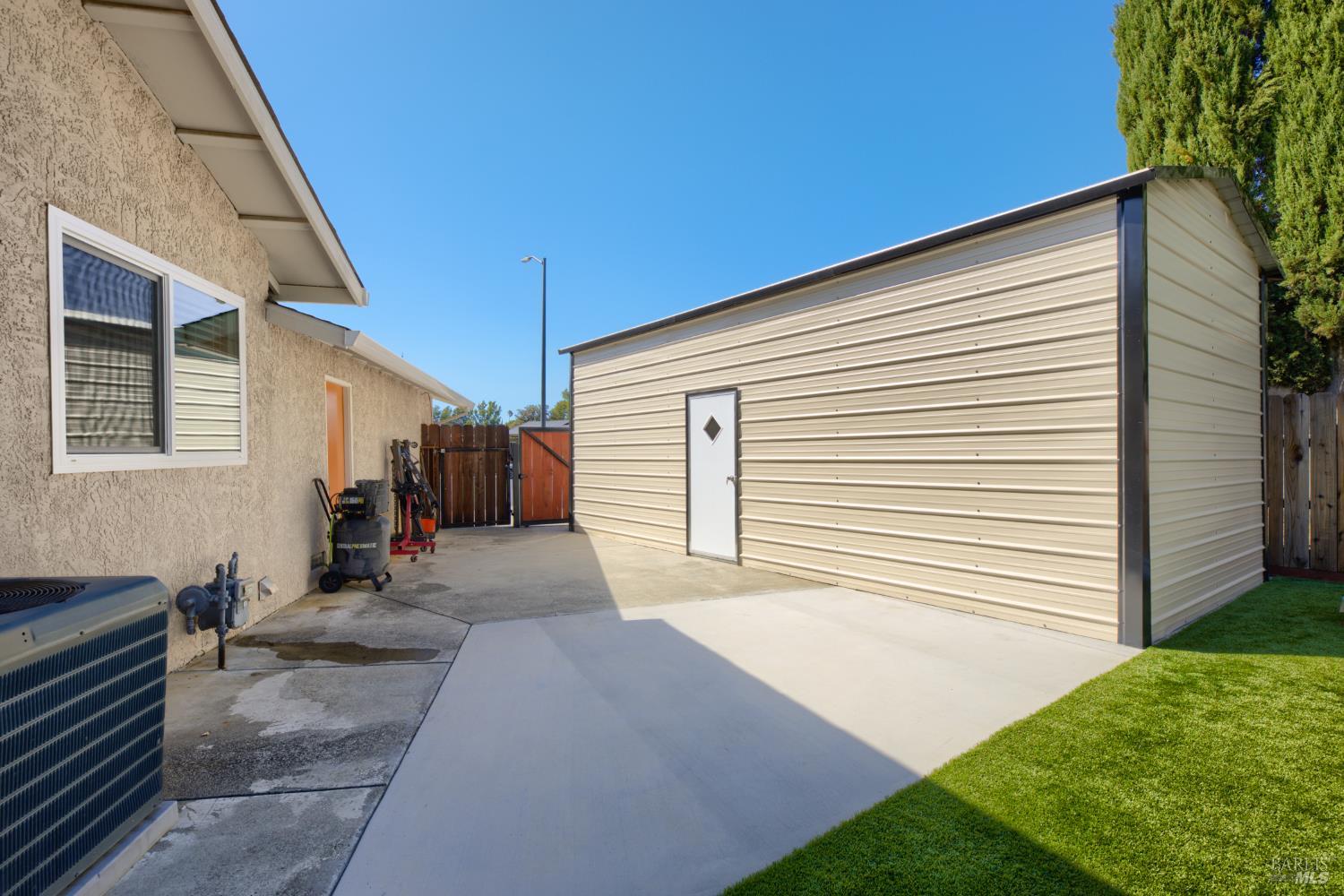 613 Isabella Court Vacaville CA 95687