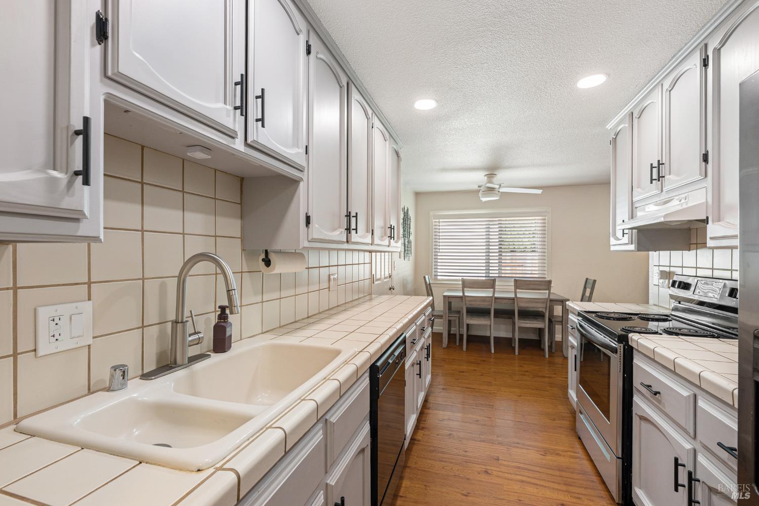 613 Isabella Court Vacaville CA 95687
