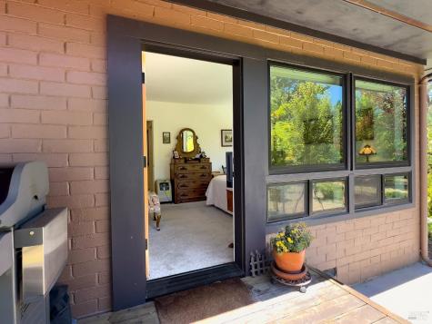 1938 Marsh Road Santa Rosa CA 95403