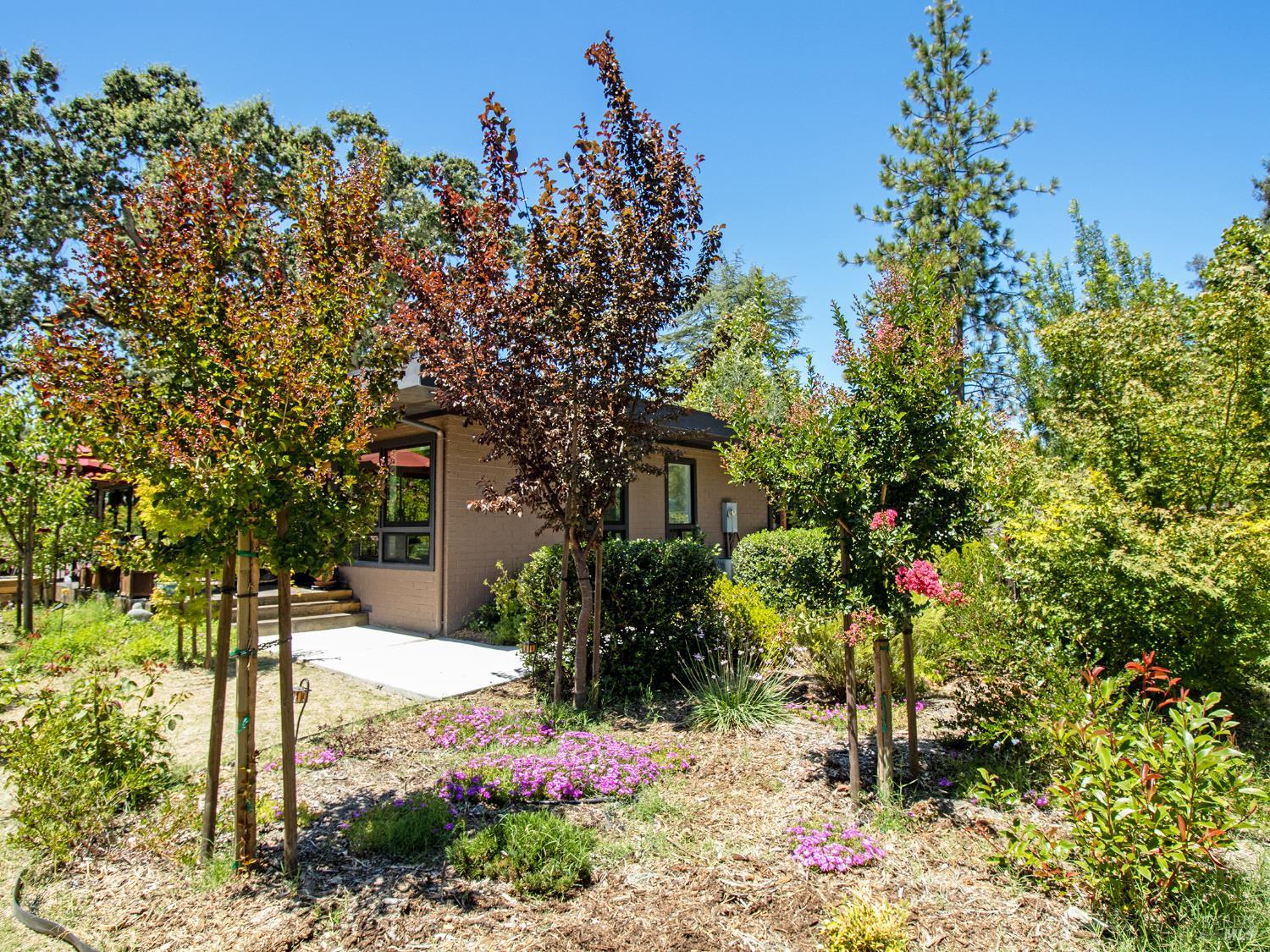 1938 Marsh Road Santa Rosa CA 95403