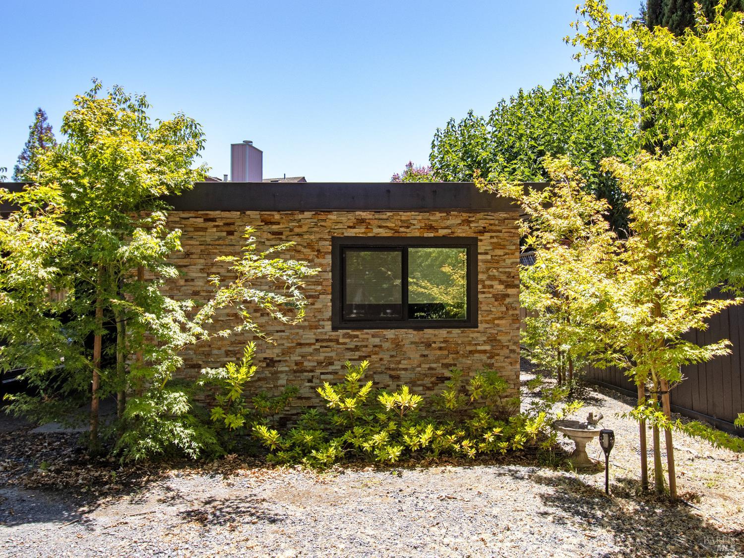 1938 Marsh Road Santa Rosa CA 95403
