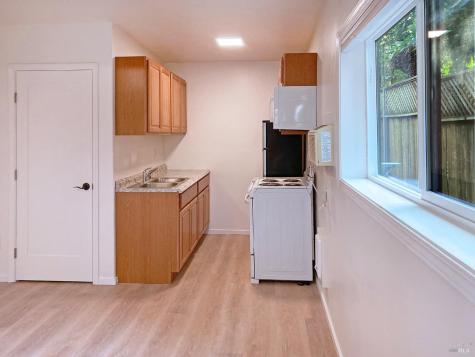 1938 Marsh Road Santa Rosa CA 95403