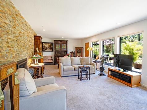 1938 Marsh Road Santa Rosa CA 95403