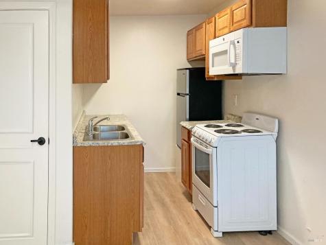 1938 Marsh Road Santa Rosa CA 95403