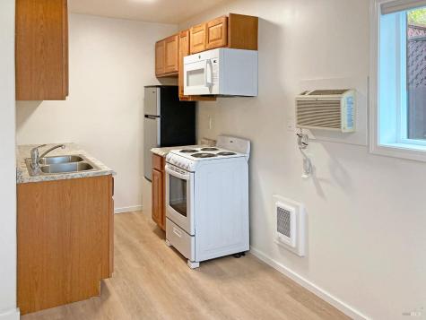 1938 Marsh Road Santa Rosa CA 95403