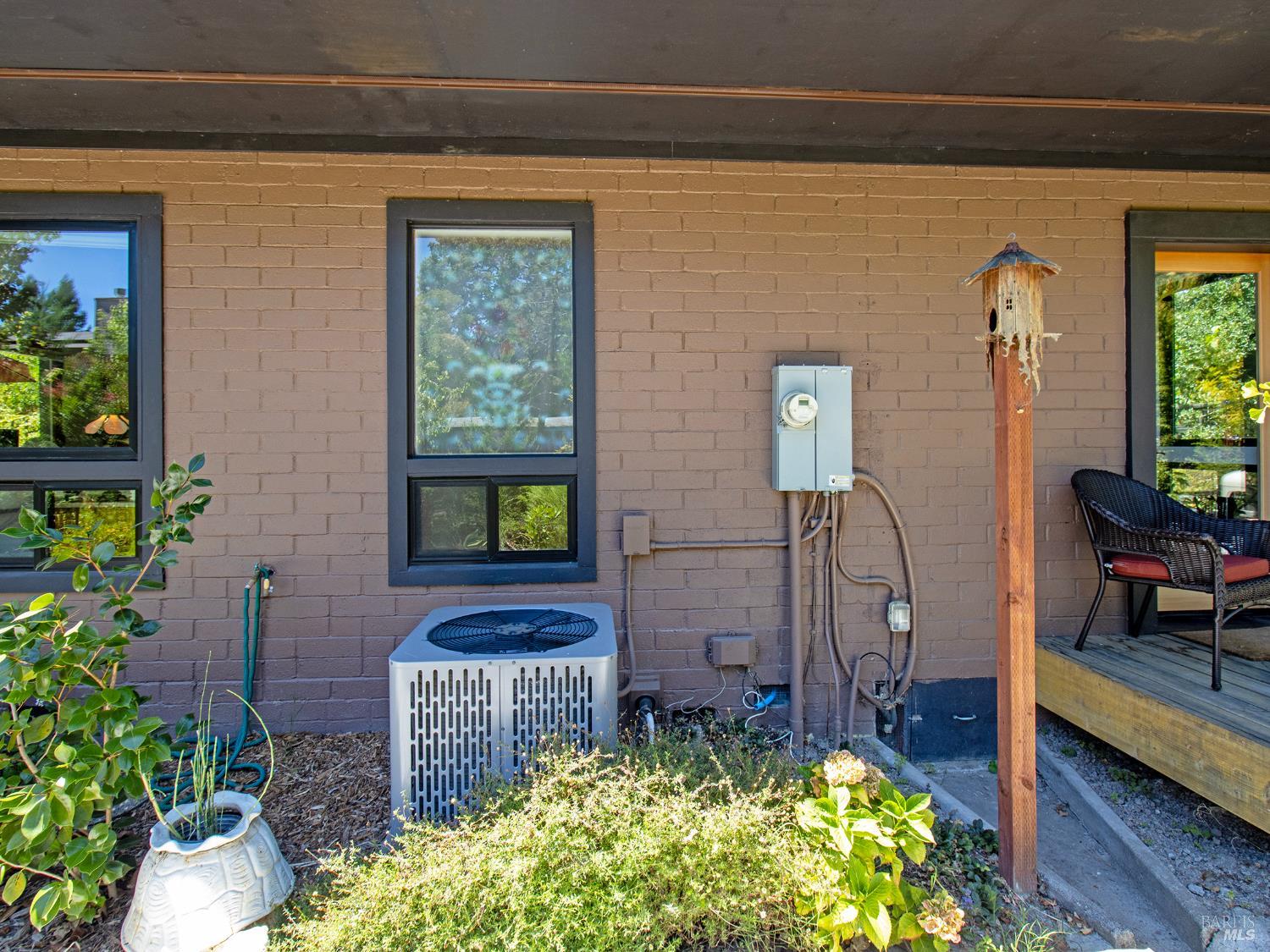 1938 Marsh Road Santa Rosa CA 95403