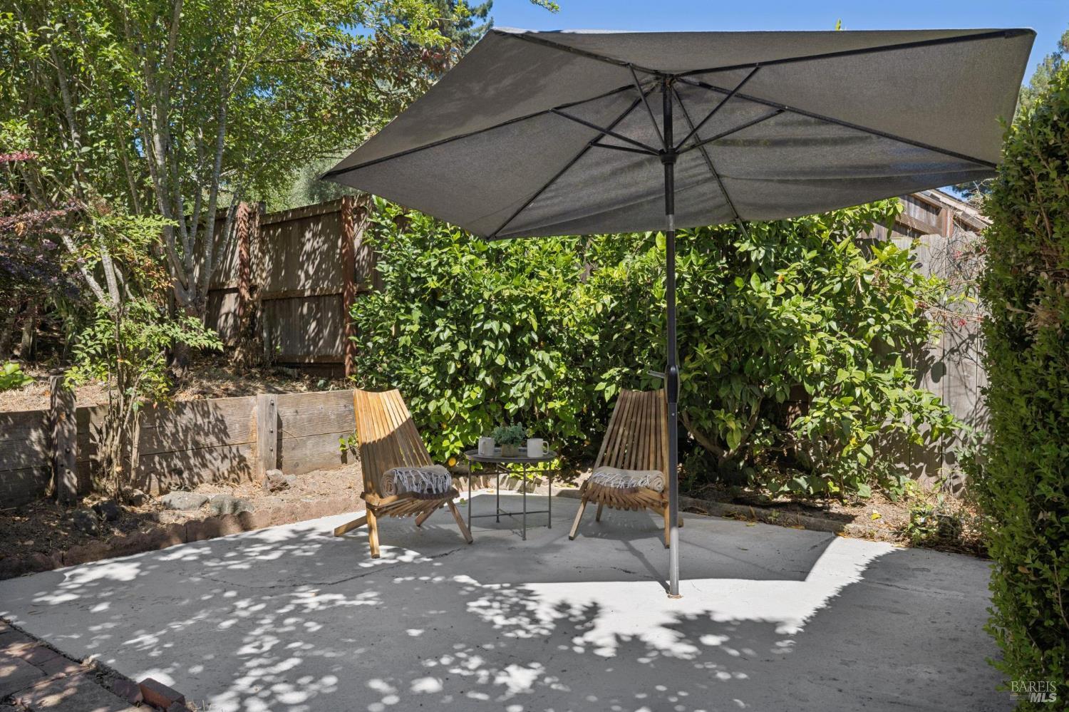 280 Neva Street Sebastopol CA 95472
