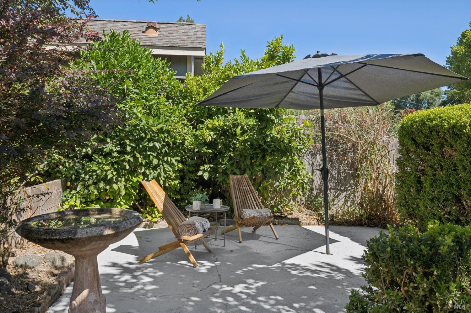 280 Neva Street Sebastopol CA 95472