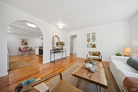 280 Neva Street Sebastopol CA 95472