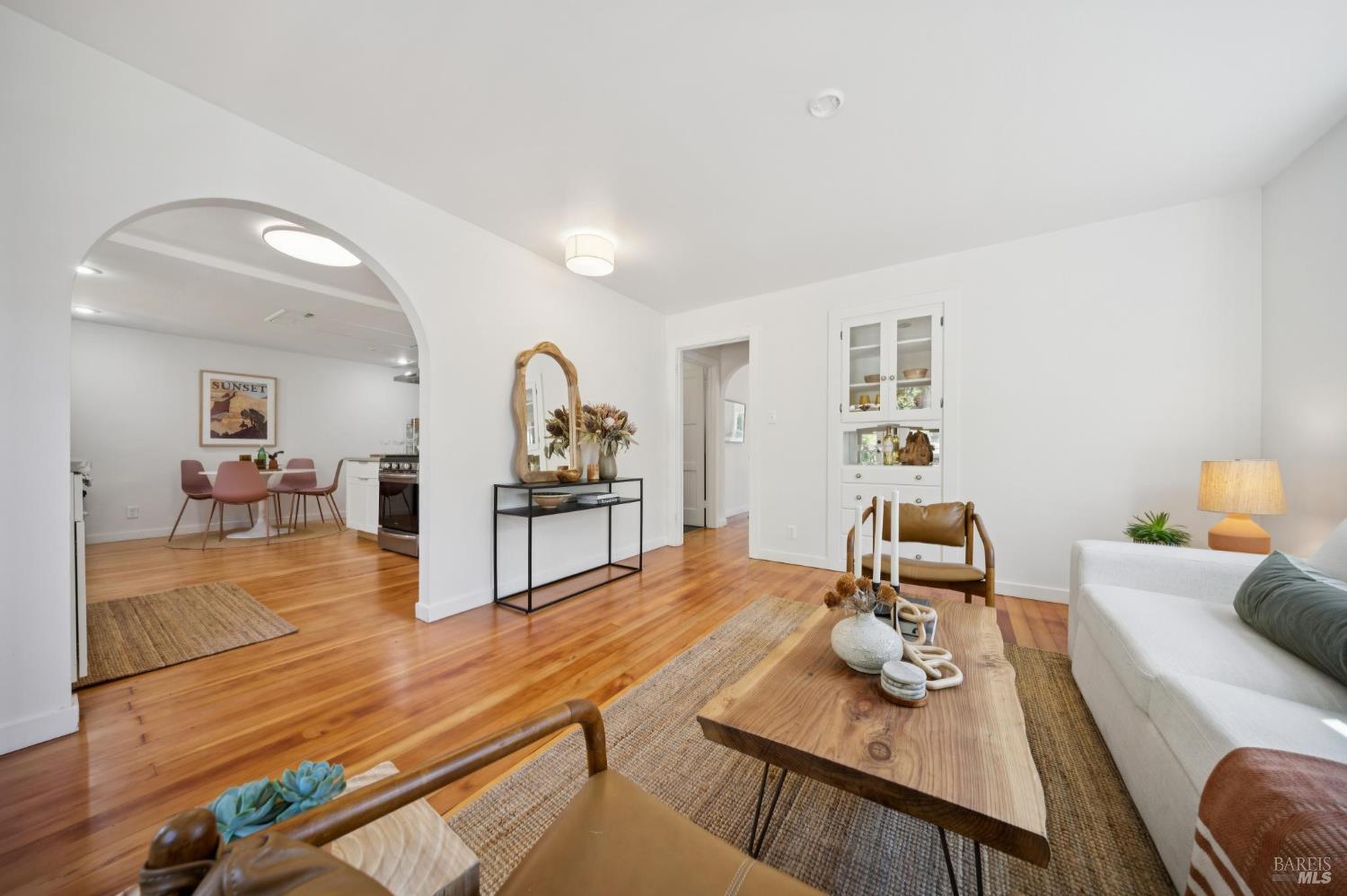 280 Neva Street Sebastopol CA 95472