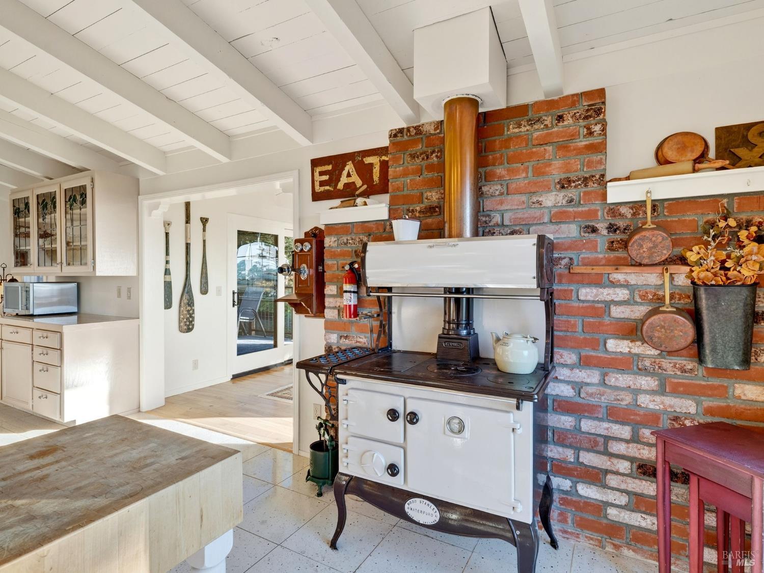 1101 Cameron Road Elk CA 95432