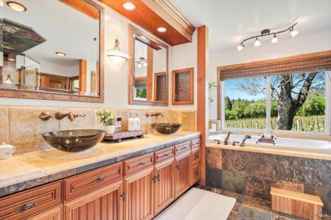 4630 Maddocks Road Sebastopol CA 95472