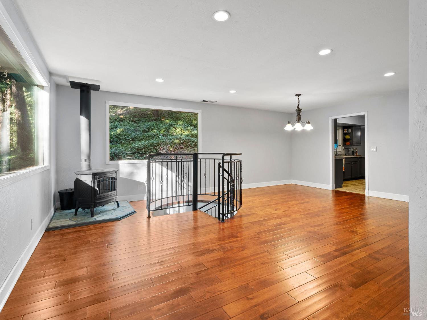 11165 Highway 116 Forestville CA 95436