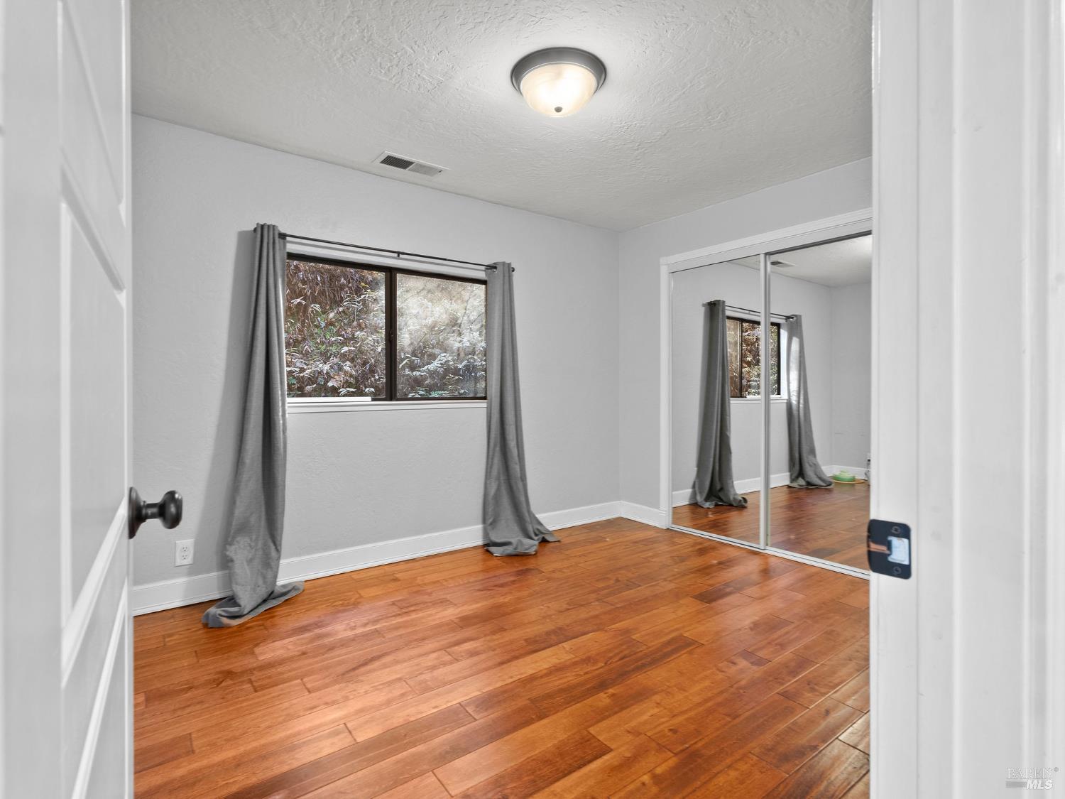 11165 Highway 116 Forestville CA 95436