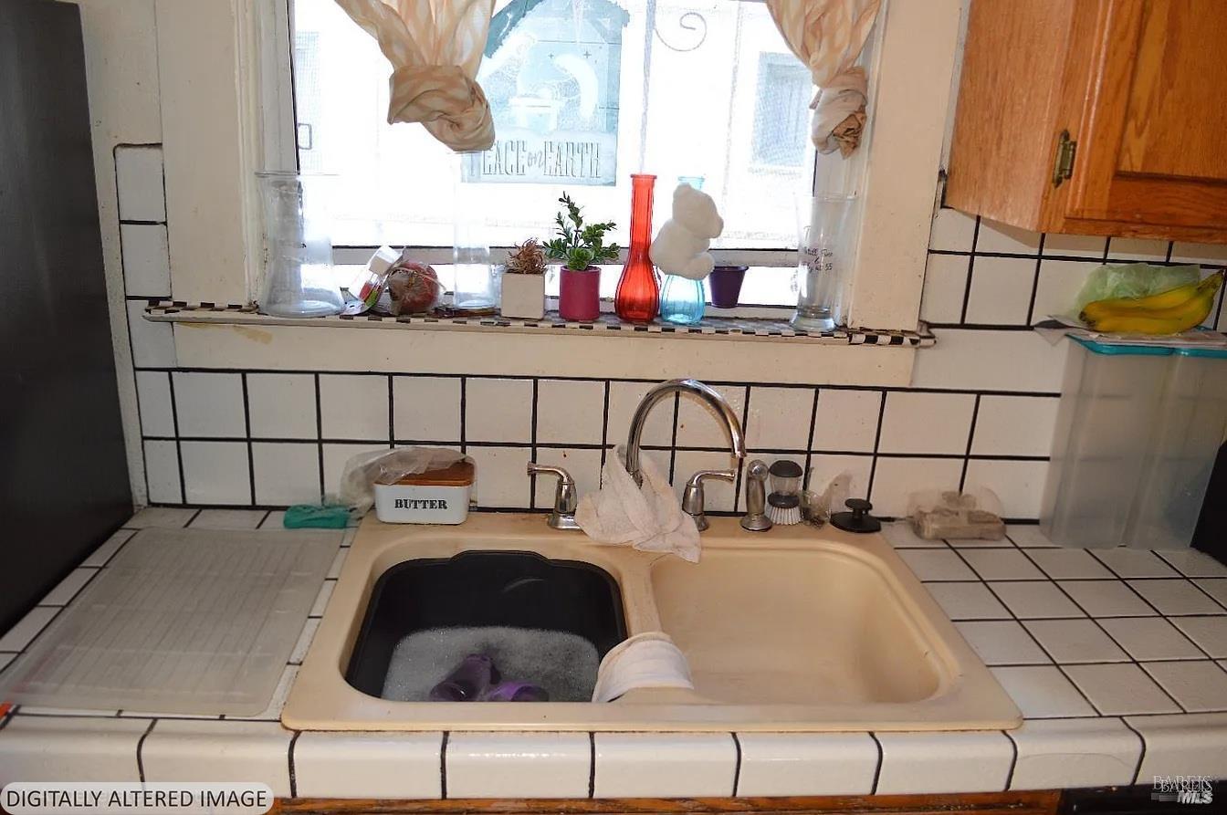 1141 E 33rd Street Oakland CA 94610
