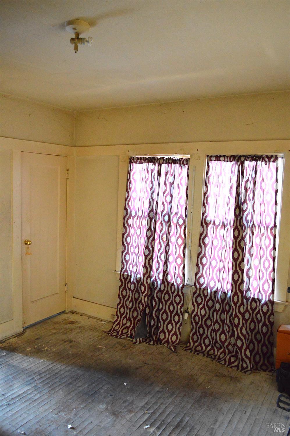 1141 E 33rd Street Oakland CA 94610