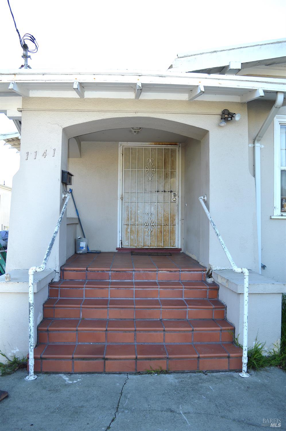1141 E 33rd Street Oakland CA 94610