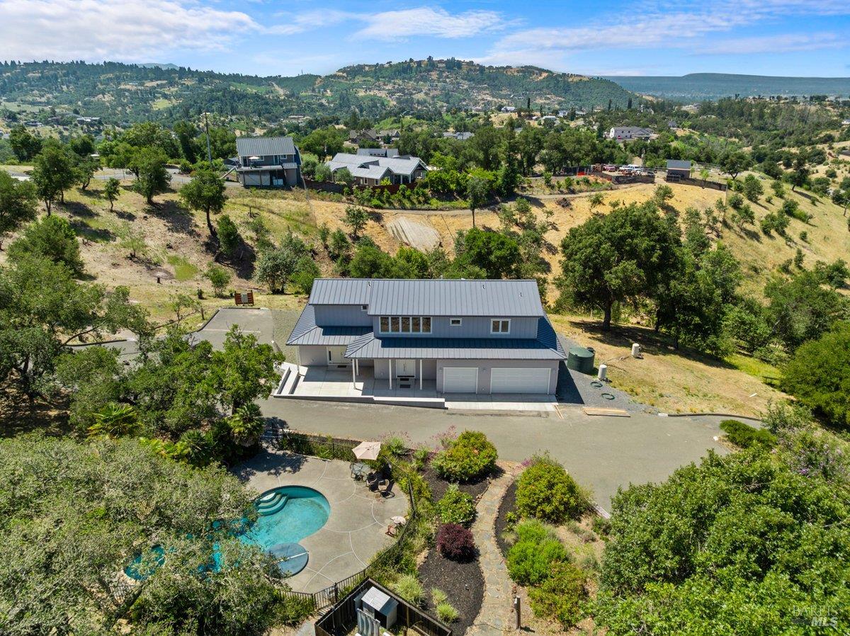 1616 Redwood Hill Road Santa Rosa CA 95404