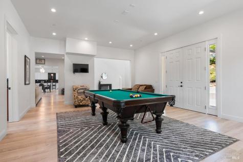1616 Redwood Hill Road Santa Rosa CA 95404