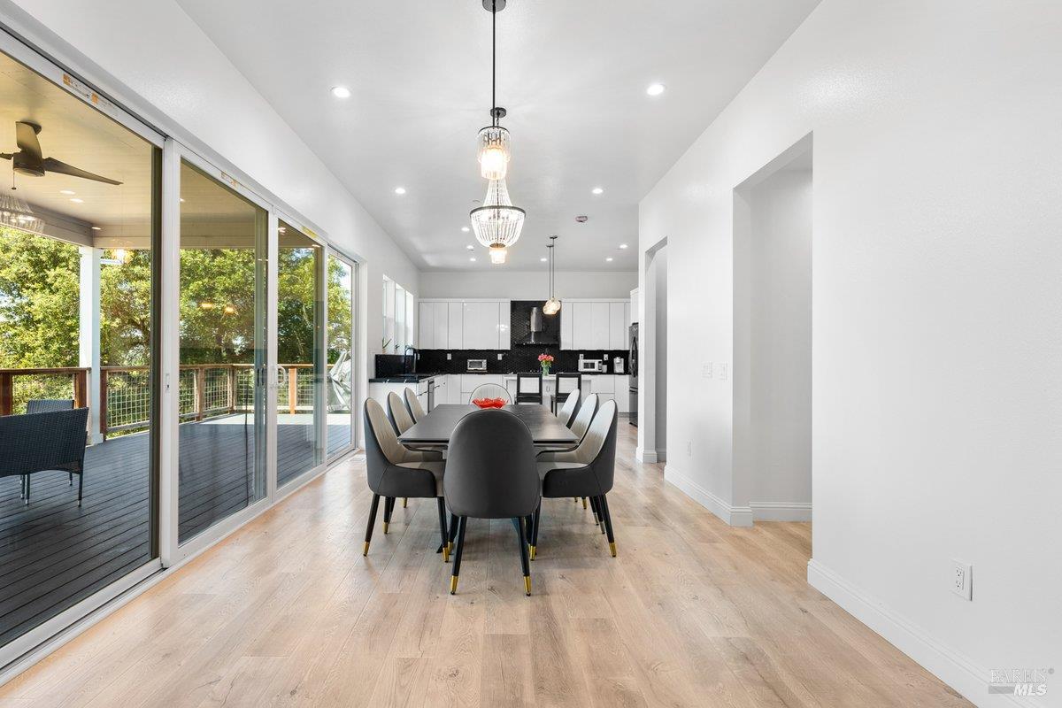1616 Redwood Hill Road Santa Rosa CA 95404