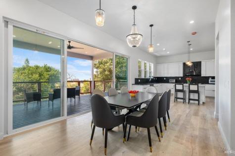 1616 Redwood Hill Road Santa Rosa CA 95404