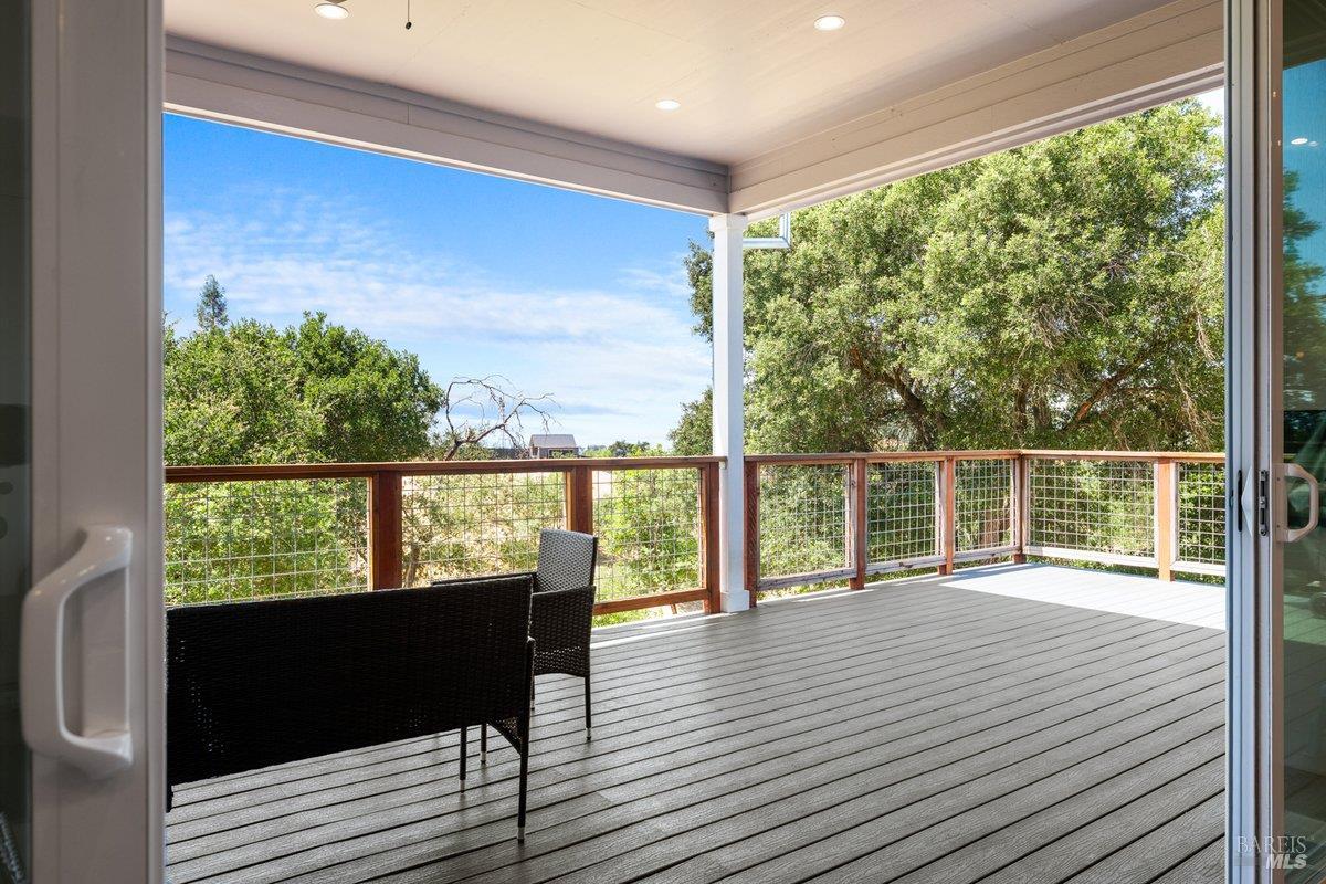 1616 Redwood Hill Road Santa Rosa CA 95404
