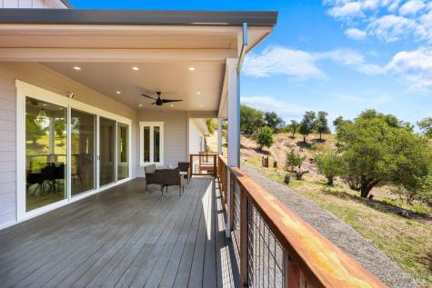 1616 Redwood Hill Road Santa Rosa CA 95404