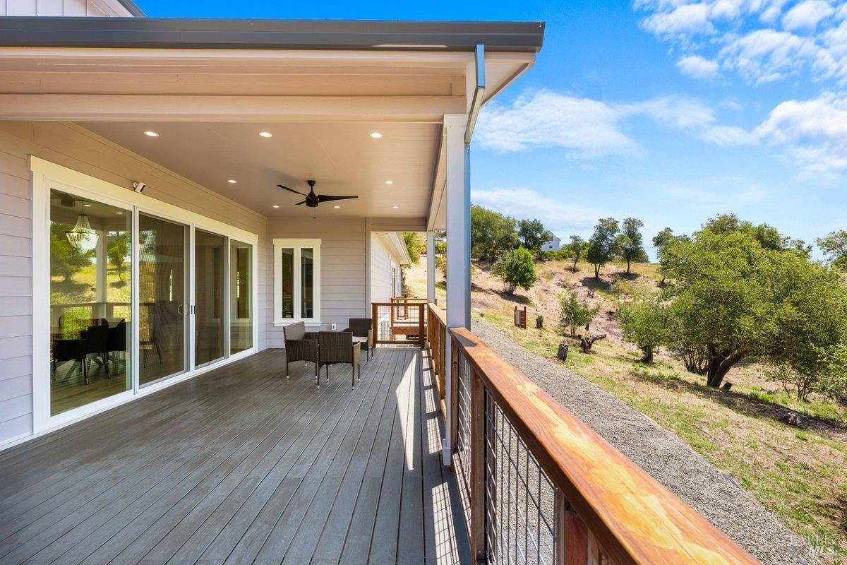 1616 Redwood Hill Road Santa Rosa CA 95404