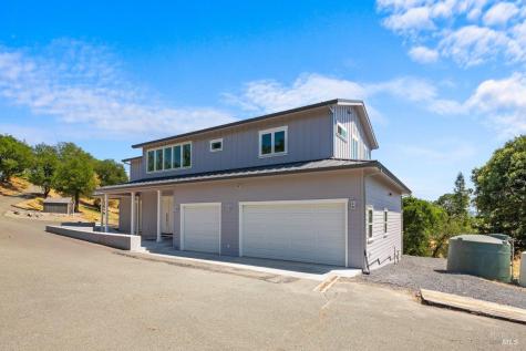 1616 Redwood Hill Road Santa Rosa CA 95404