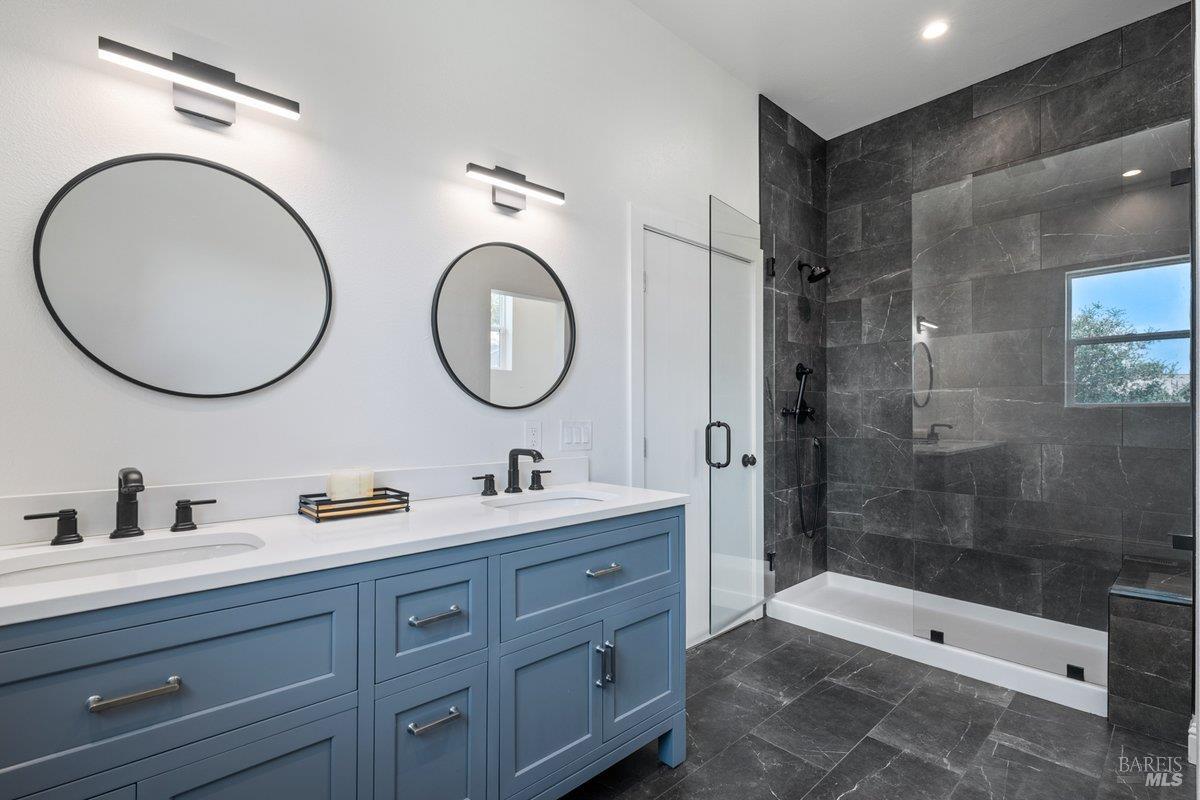 1616 Redwood Hill Road Santa Rosa CA 95404