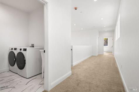 1616 Redwood Hill Road Santa Rosa CA 95404