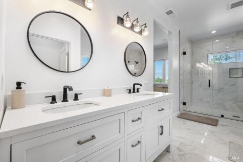 1616 Redwood Hill Road Santa Rosa CA 95404