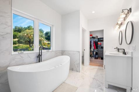 1616 Redwood Hill Road Santa Rosa CA 95404
