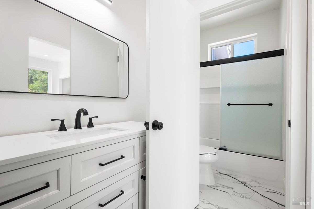 1616 Redwood Hill Road Santa Rosa CA 95404
