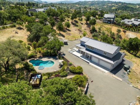 1616 Redwood Hill Road Santa Rosa CA 95404