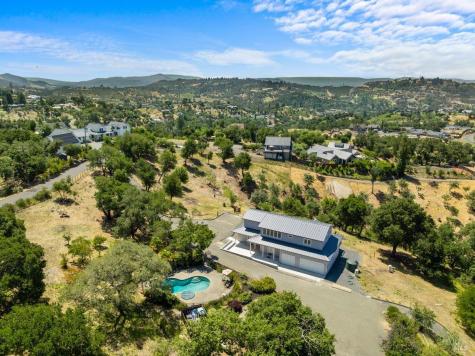 1616 Redwood Hill Road Santa Rosa CA 95404