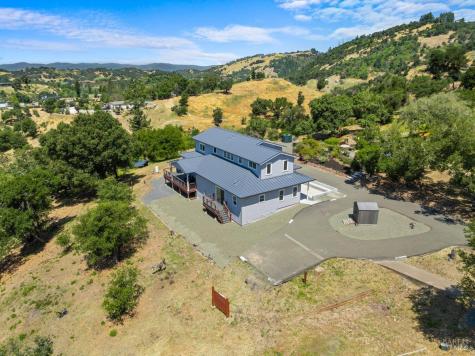 1616 Redwood Hill Road Santa Rosa CA 95404