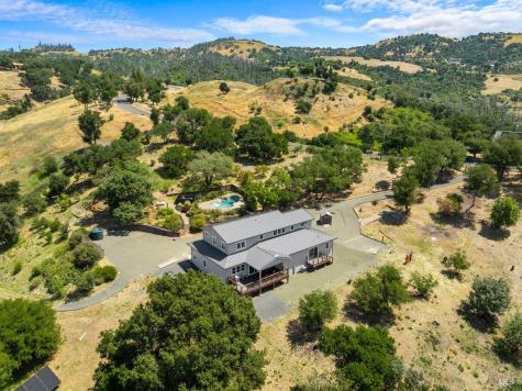 1616 Redwood Hill Road Santa Rosa CA 95404