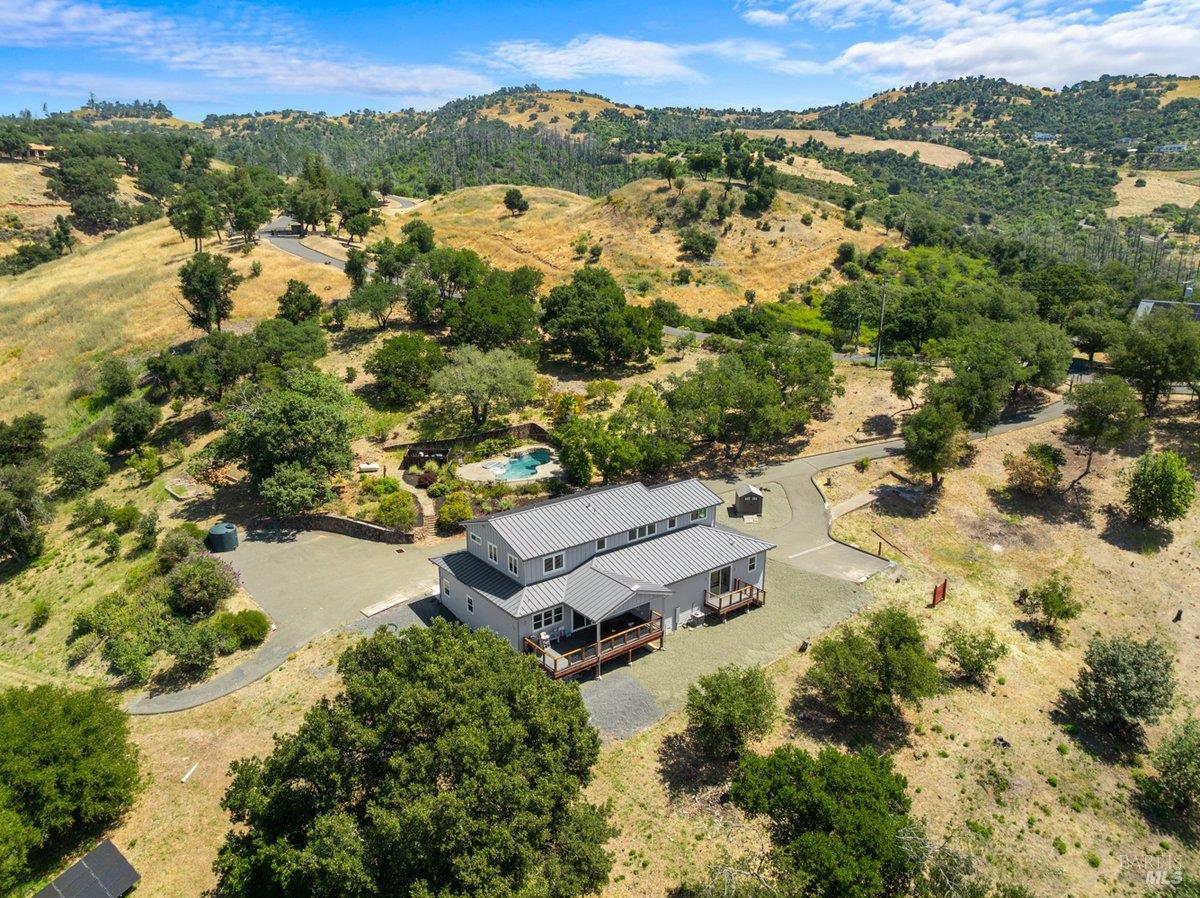 1616 Redwood Hill Road Santa Rosa CA 95404