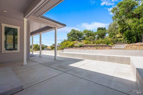 1616 Redwood Hill Road Santa Rosa CA 95404