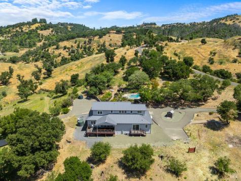 1616 Redwood Hill Road Santa Rosa CA 95404