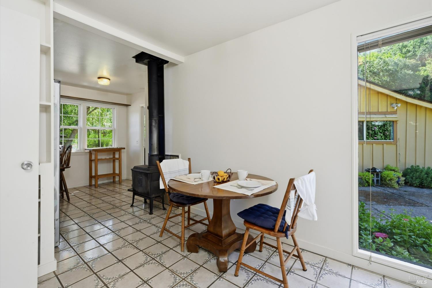 7825 Scotts Valley Road Lakeport CA 95453