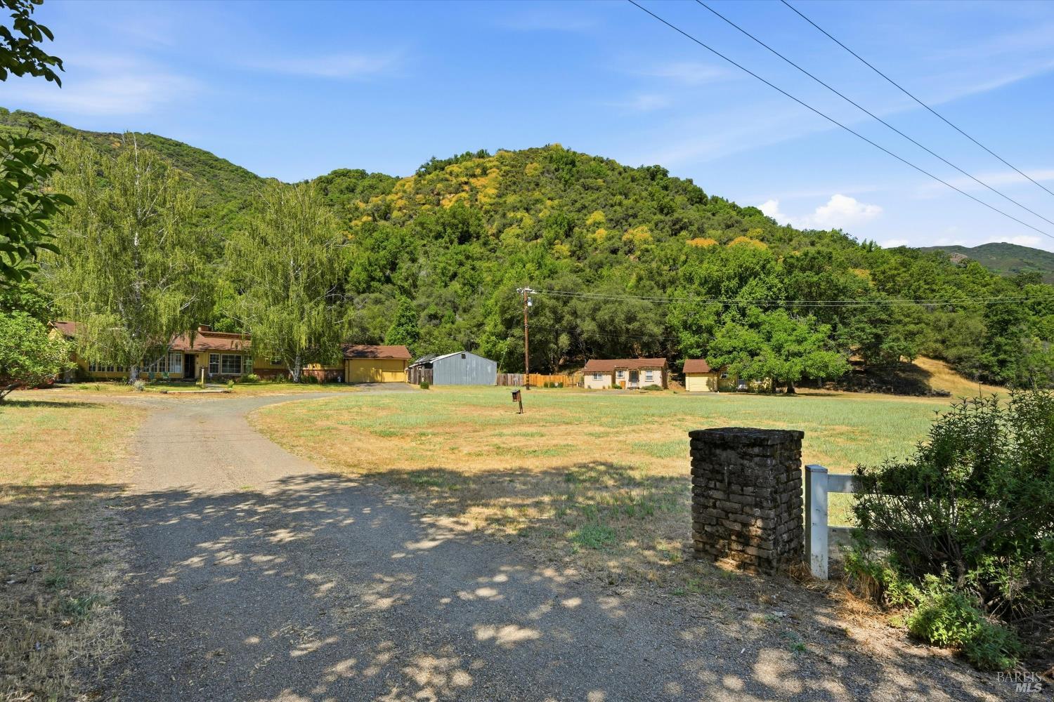 7825 Scotts Valley Road Lakeport CA 95453