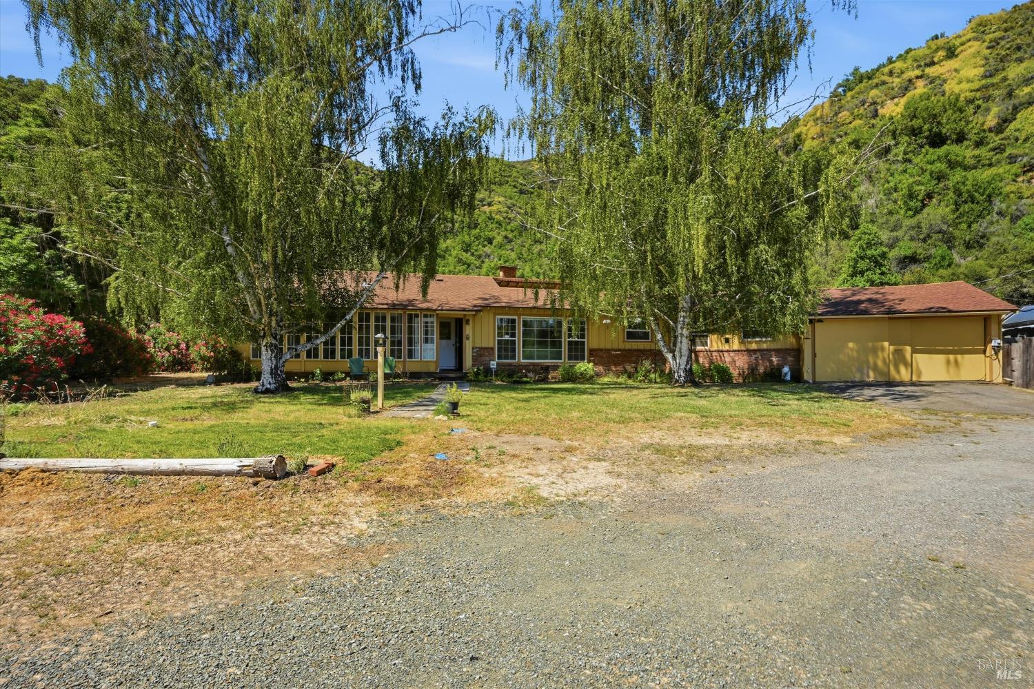 7825 Scotts Valley Road Lakeport CA 95453