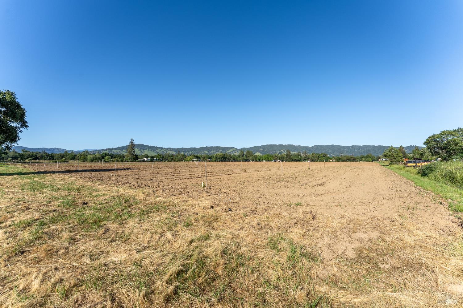 948 Road N Redwood Valley CA 95470