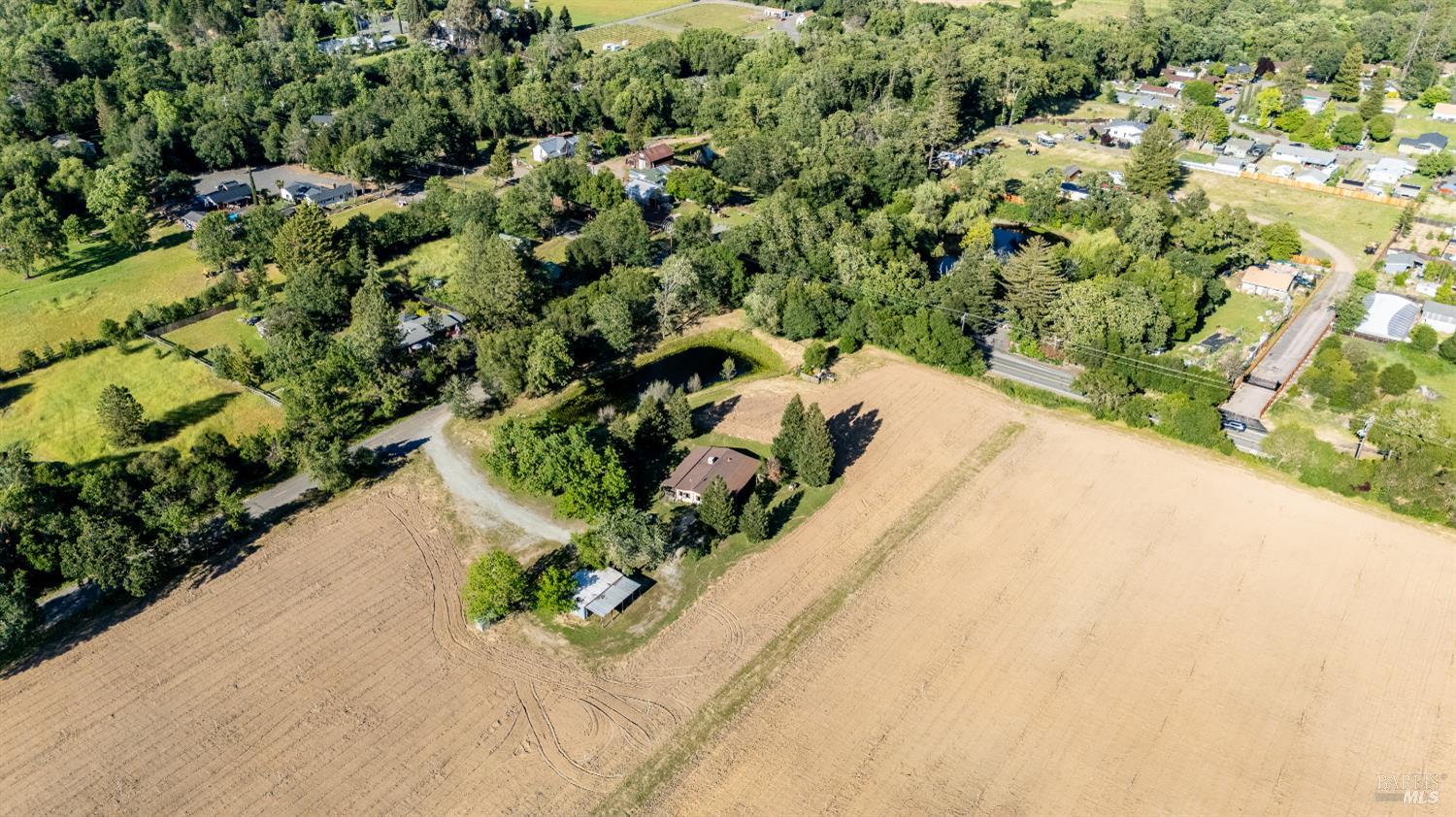 948 Road N Redwood Valley CA 95470