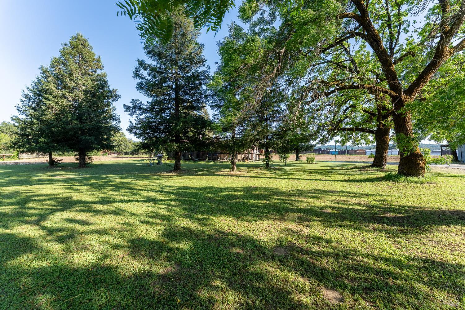 948 Road N Redwood Valley CA 95470