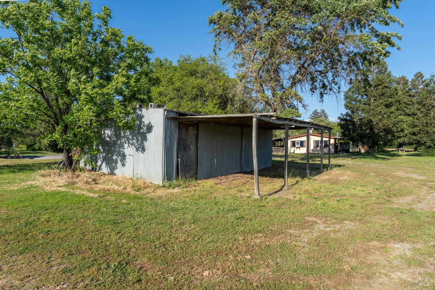 948 Road N Redwood Valley CA 95470